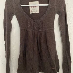 Hollister sweater